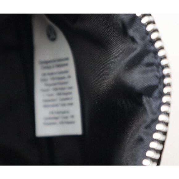 Lululemon LW9FROS Black Dual Pouch Wristlet *Plush Fleece - Picture 6 of 8